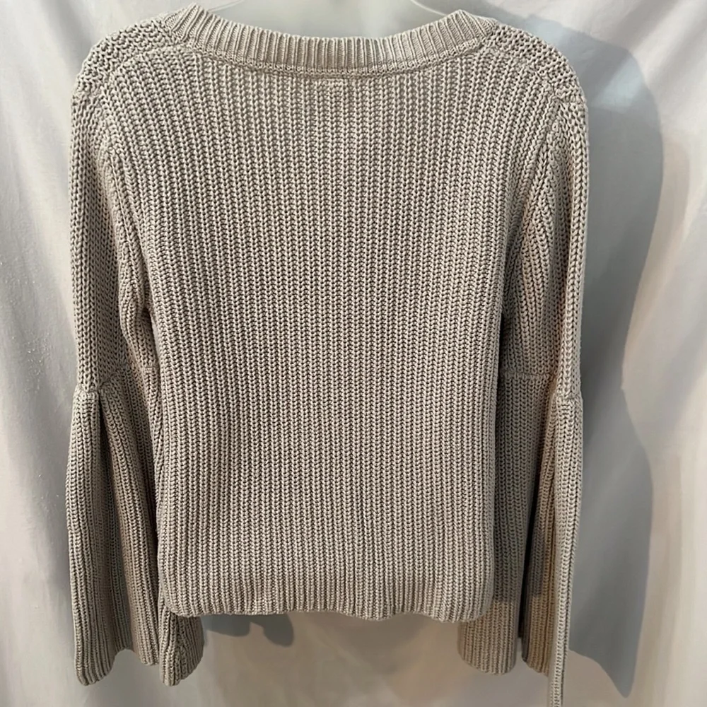 Free People Light Gray Rib Knit Bell Sleeve Pullover Cropped Sweater Size S/P